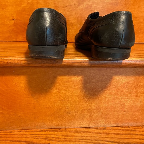 Cole Haan - Picture 2 of 3